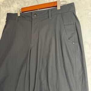 Lululemon Commission Shorts Mens 38 Black 10” Inseam Golf Chino Stretch